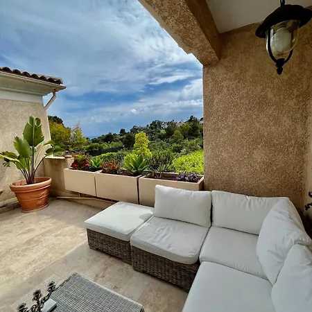Super Cosy Patio Vakantiehuis Villeneuve-Loubet