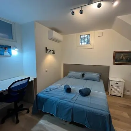 Super Cosy Patio Vakantiehuis Villeneuve-Loubet